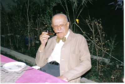 Dr. Gustave, ο gentleman ...