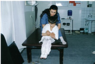 Παραπληγία από θραύσμα νάρκης. Δραστηριότητες κορμού από καθιστή θέση.