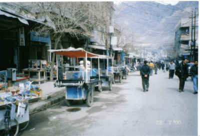 Το παζάρι, Το παζάρι,
